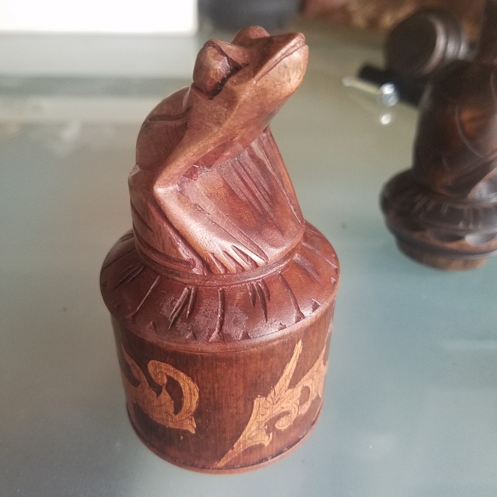 Small Frog Stash Box - Picture 4 of 5